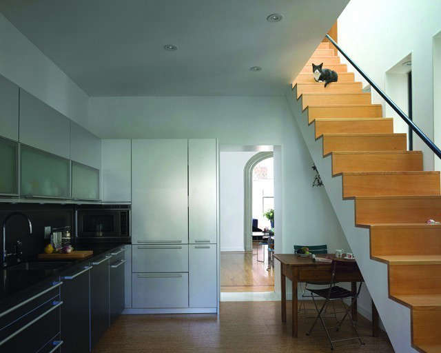 harlem townhouse kitchen \2\1\1; click here for more information on this 43