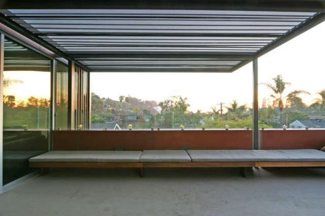 Bruce Bolander Architect portrait 3 38