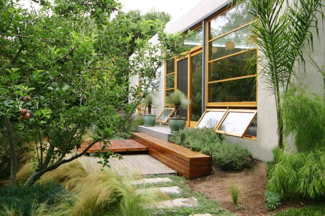 Bruce Bolander Architect portrait 3 36