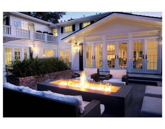 alamo residence \2\1\1; exterior: fire pit photo: lisa duncan 21
