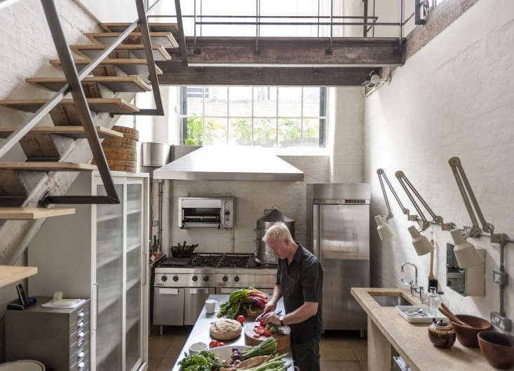 london based alastair hendy designed his east end loft kitchen like a commercia 25