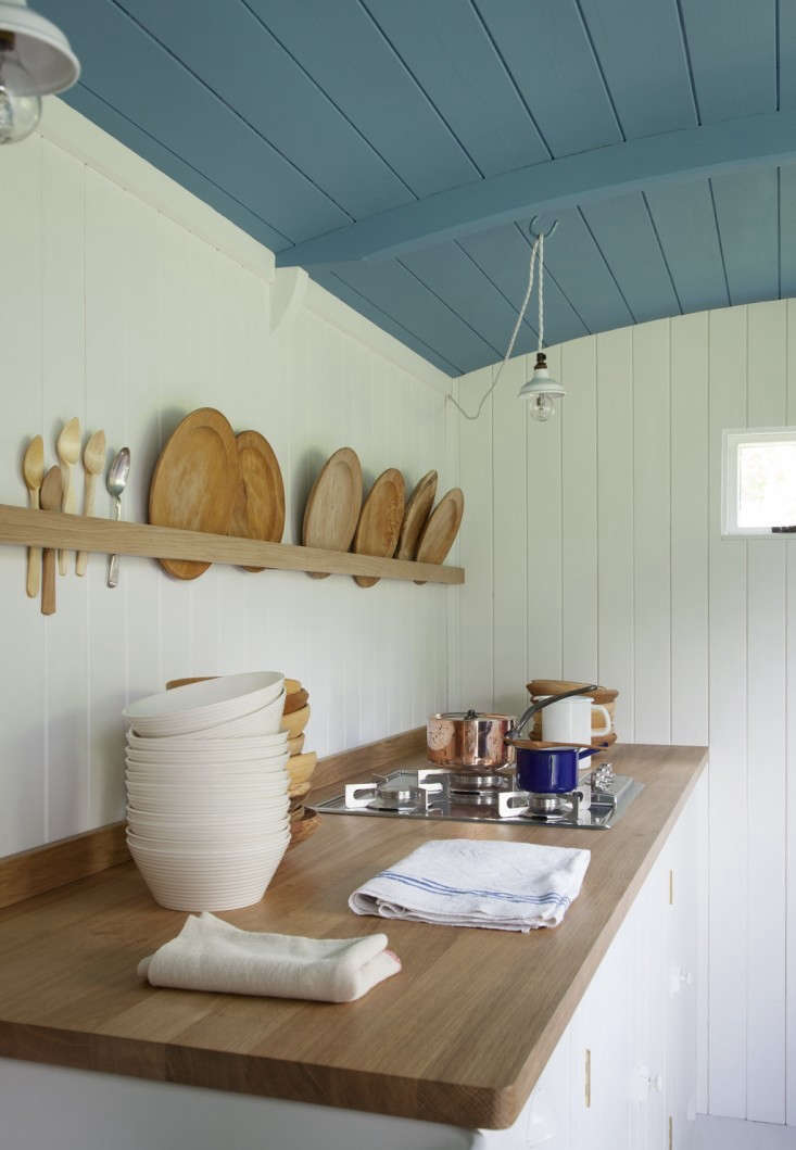 10 Easy Pieces Wall Mounted Plate Racks Remodelista - Wooden Plate Display Rack Wall Mount 10 Easy Pieces Wall Mounted Plate Racks Remodelista - Wooden Plate Display Rack Wall Mount
