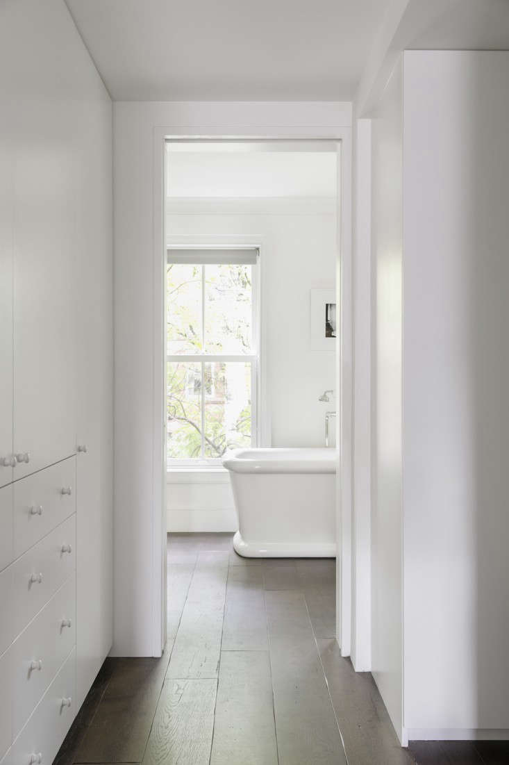 Vote for the Best Bath in the Remodelista Considered Design Awards 2015 Professional Category portrait 11