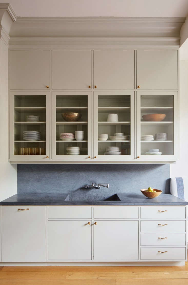 drew lang of lang architecture installed two levels of wall cabinets  21