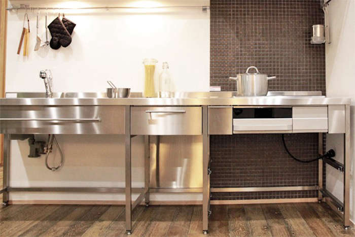 https://media.remodelista.com/wp-content/uploads/2015/03/fields/Stainless-steel-frame-kitchen-R-Toolbox-Tokyo-Remodelista.jpg