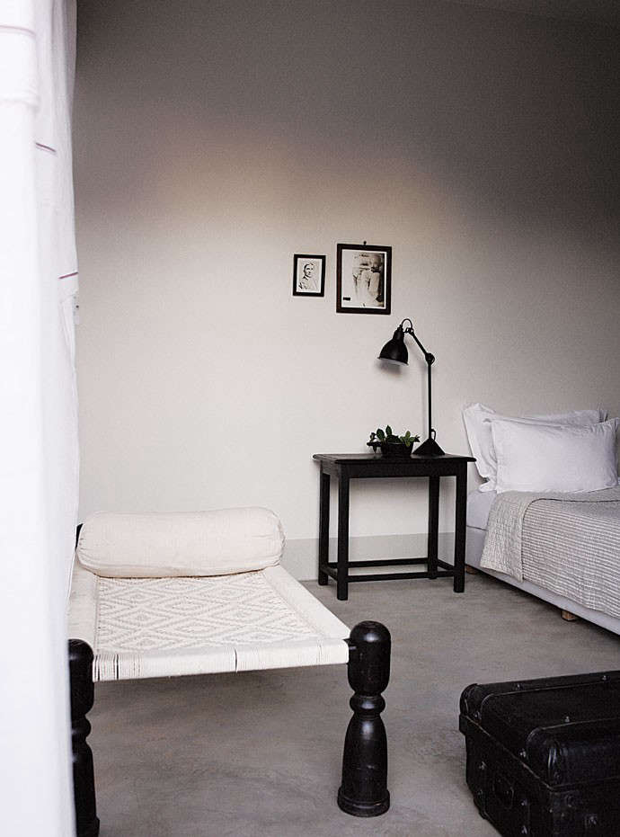 satyagraha bedroom white black