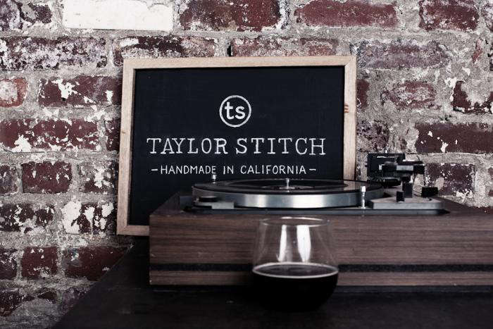 700 taylor stitch sign