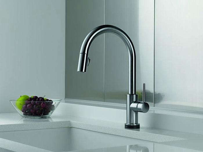 700 delta touch kitchen faucet