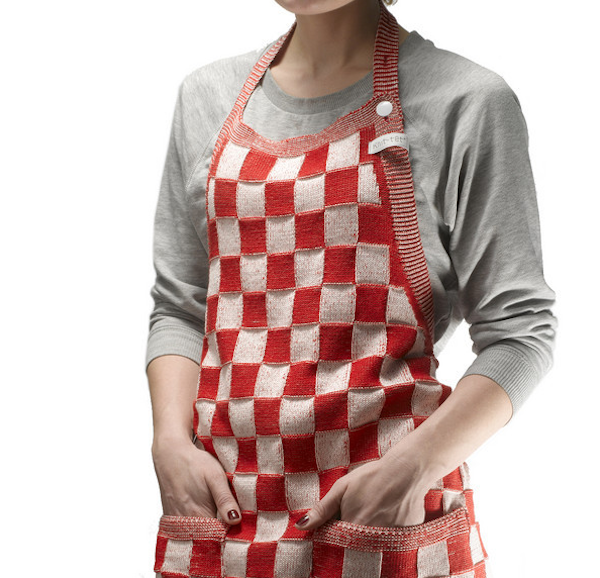 liset van der scheer knitted apron