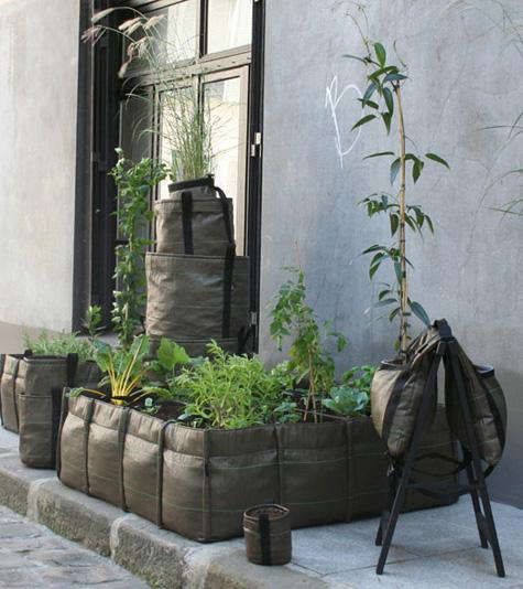 Outdoors Mobile Garden Containers by Bacsac portrait 6