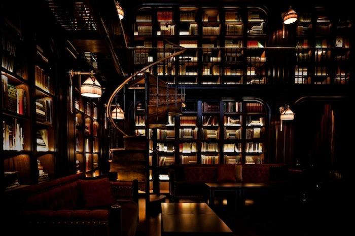 700 nomad hotel library