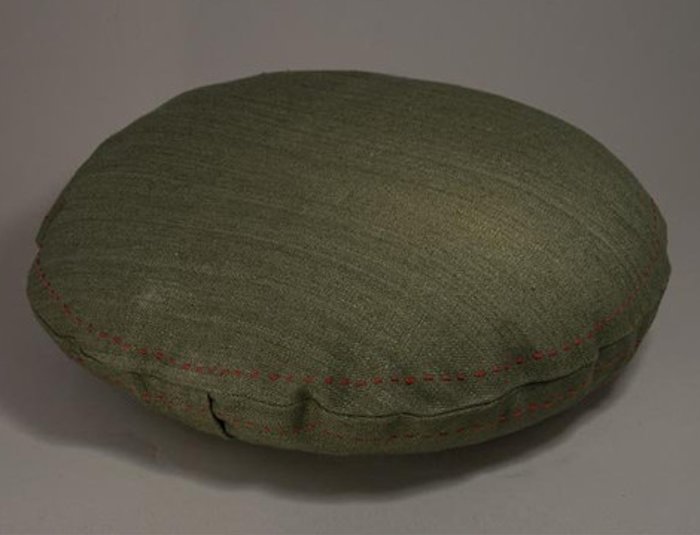 HighLow Round Linen Cushions portrait 3