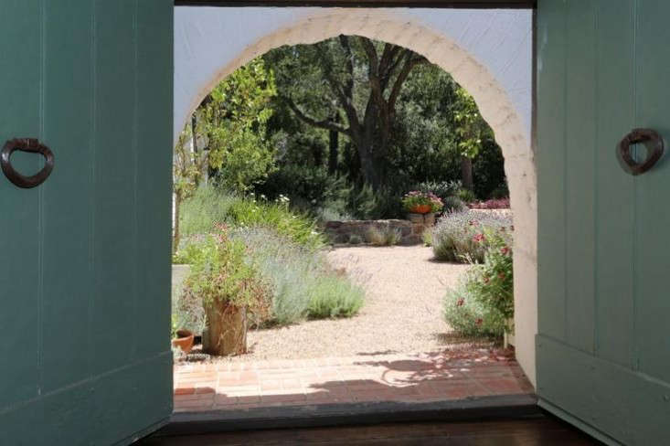Pebble paths, cocktail-party-ready terraces, and more: Read on for A-List Garden Ideas to Steal from Hollywood Celebrities.