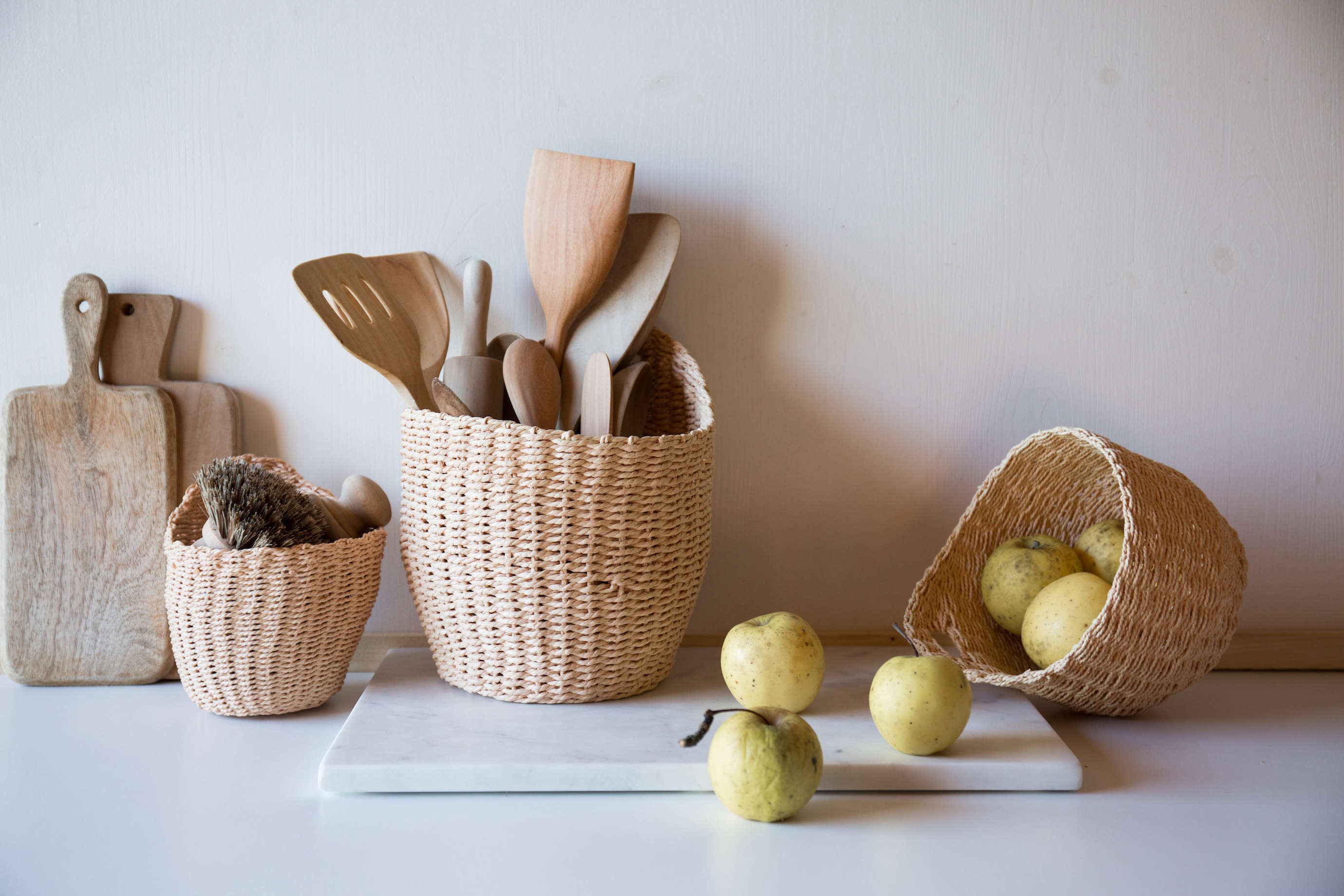 hanging baskets from le reperes des belettes | remodelista 17