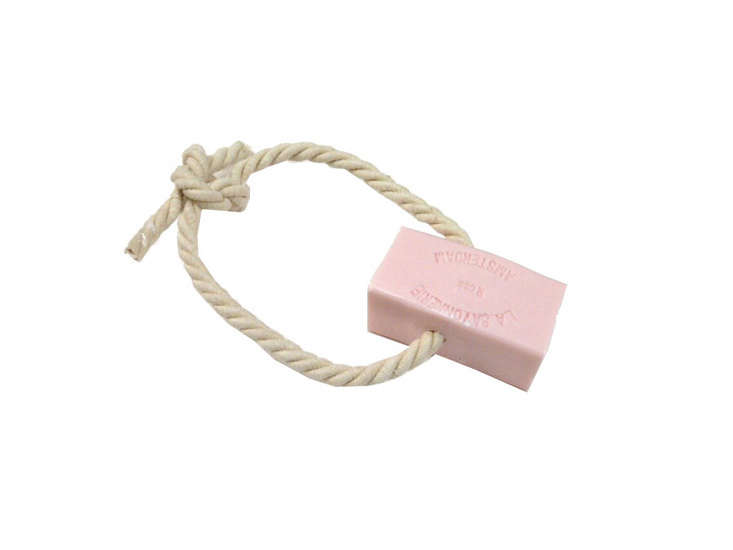 la savonnerie rose soap on a rope remodelista 20