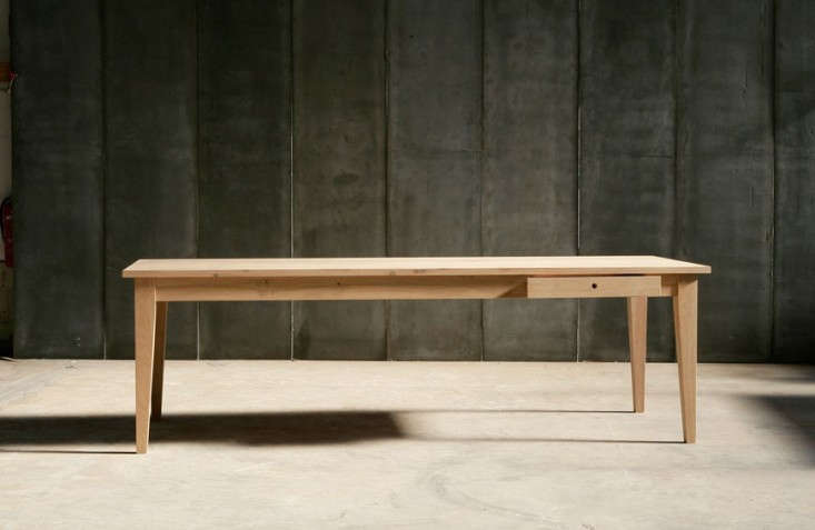 the solid oak, \100 centimeter wide (39 inch wide) farmer table is from be 23