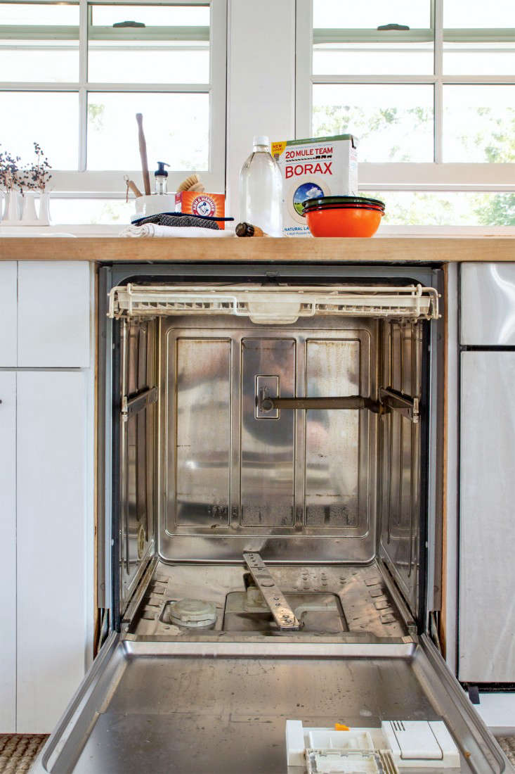 Best way to 2024 deep clean dishwasher