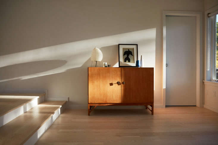 a tool for helping with the placement of lighting, artwork, work tables, 21