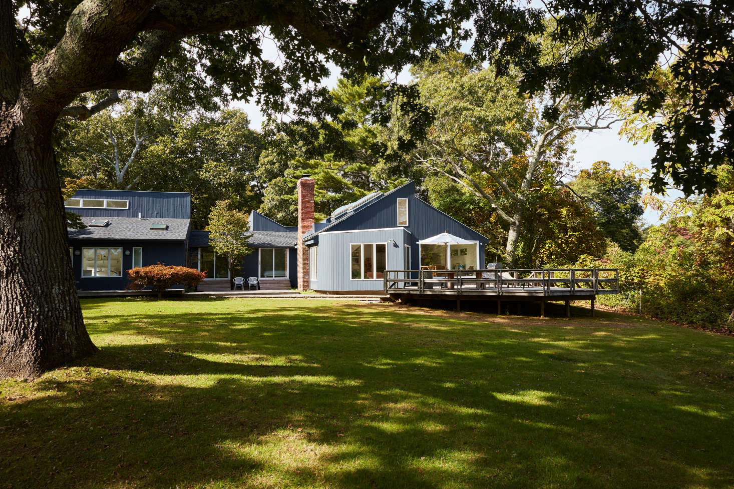 Jones had the bland exterior of the house repainted in Benjamin Moore