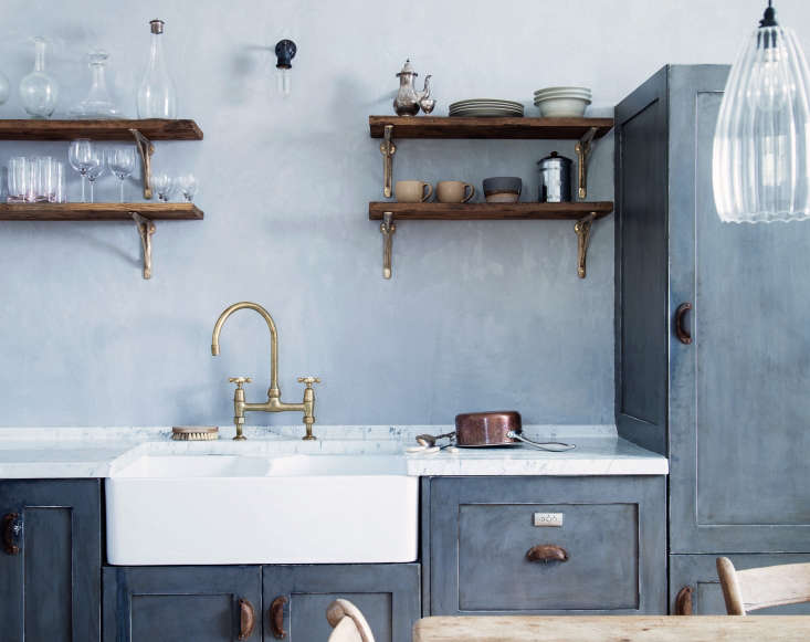 london based designer mark lewis gave this kitchen in a georgian manor house in 27