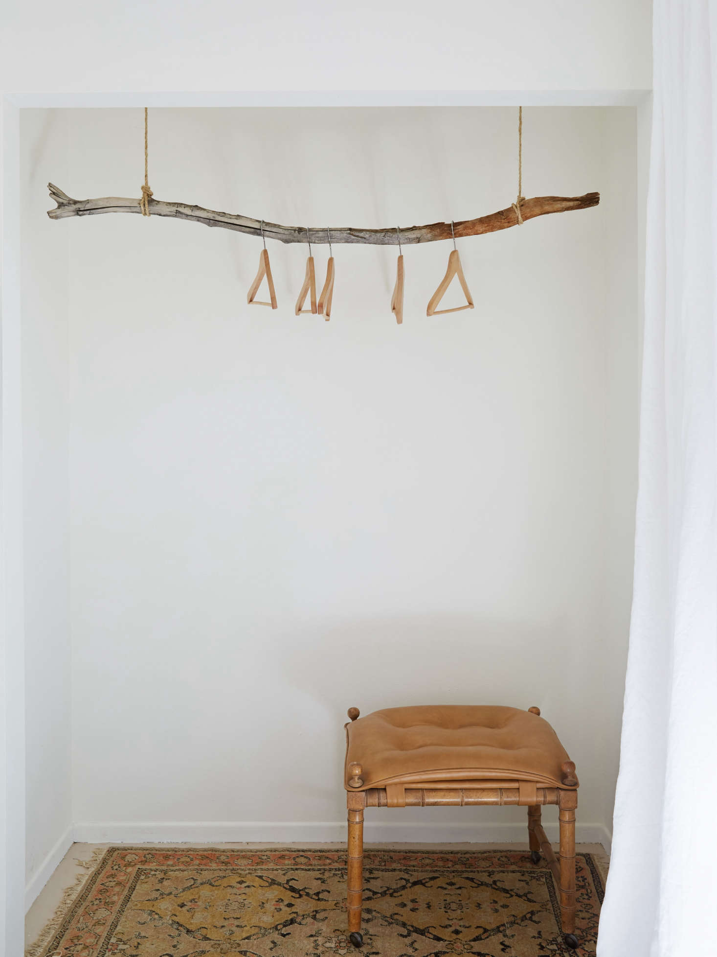 11 Subtle, DIY Ways to Use Tree Branches Indoors