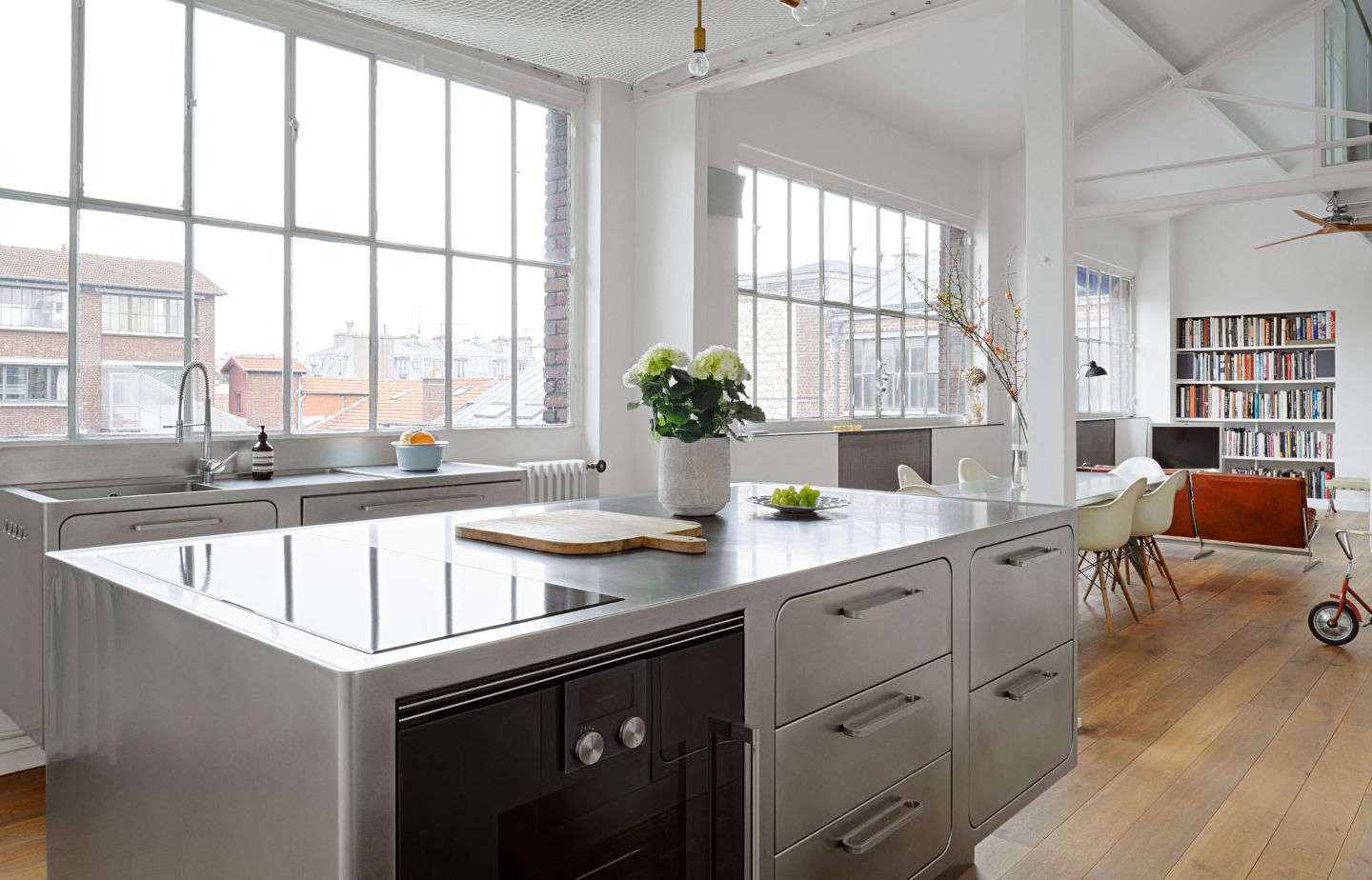 An induction cooktop (common in France) in Kitchen of the Week: An All-Stainless Design in a Paris Loft.