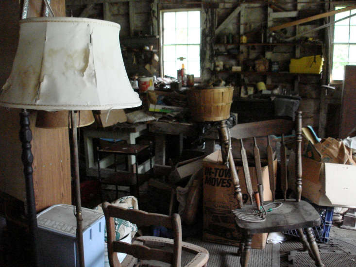 the barn, brimming with antiques, when sosa found it. photograph by robert 36