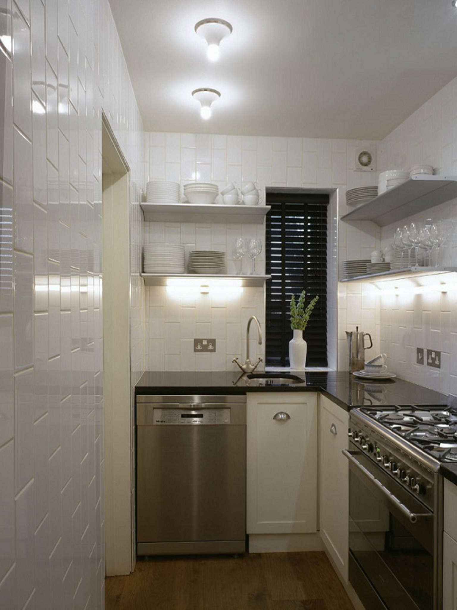 14 Tricks for Maximizing Space in a Tiny Kitchen, Urban Edition