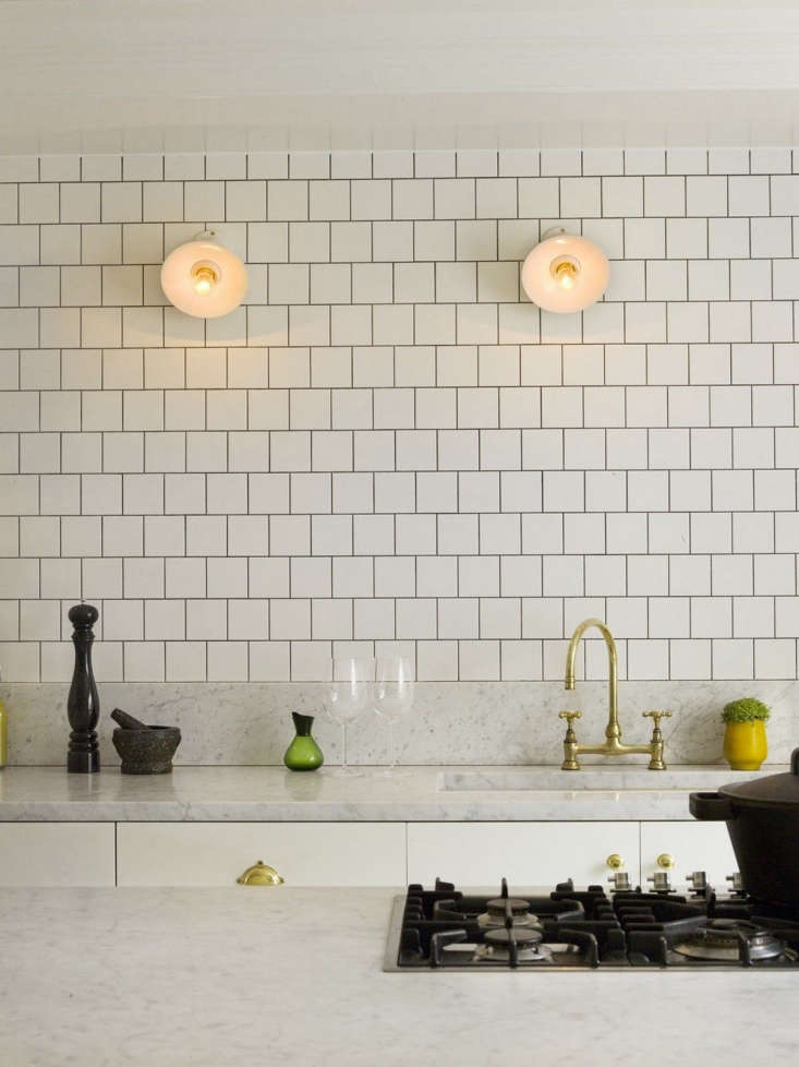 square subway tile in the designer is in: an optimist at home in notting h 19