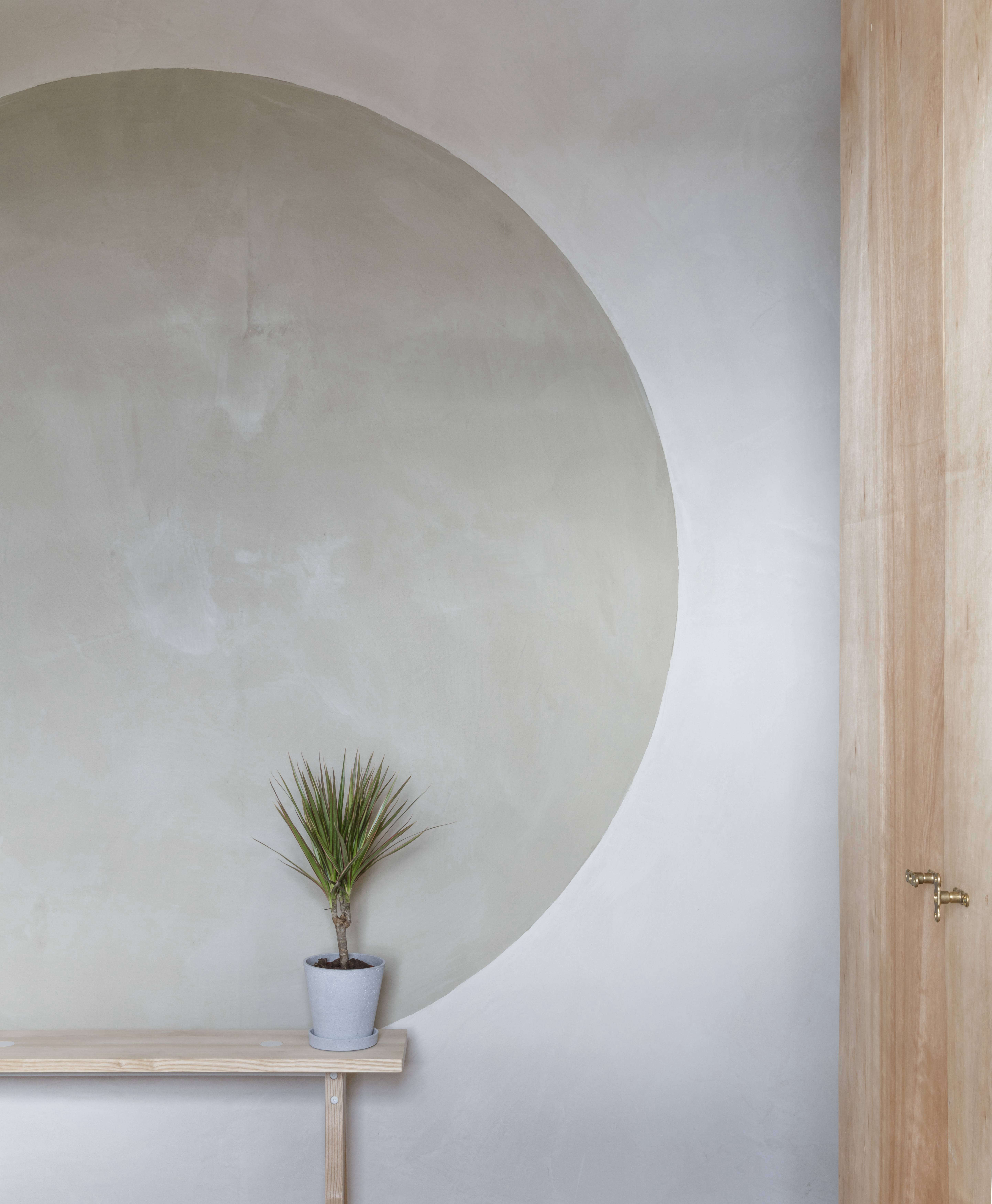 london architect simon astridge\2\16;s clay house is a longstanding remo 22