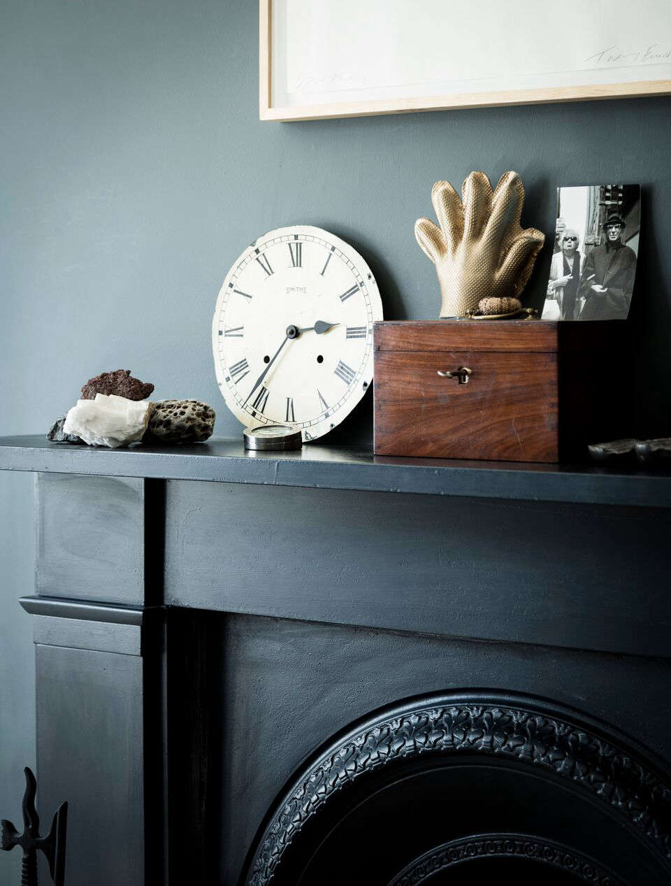 A view of the mantel.