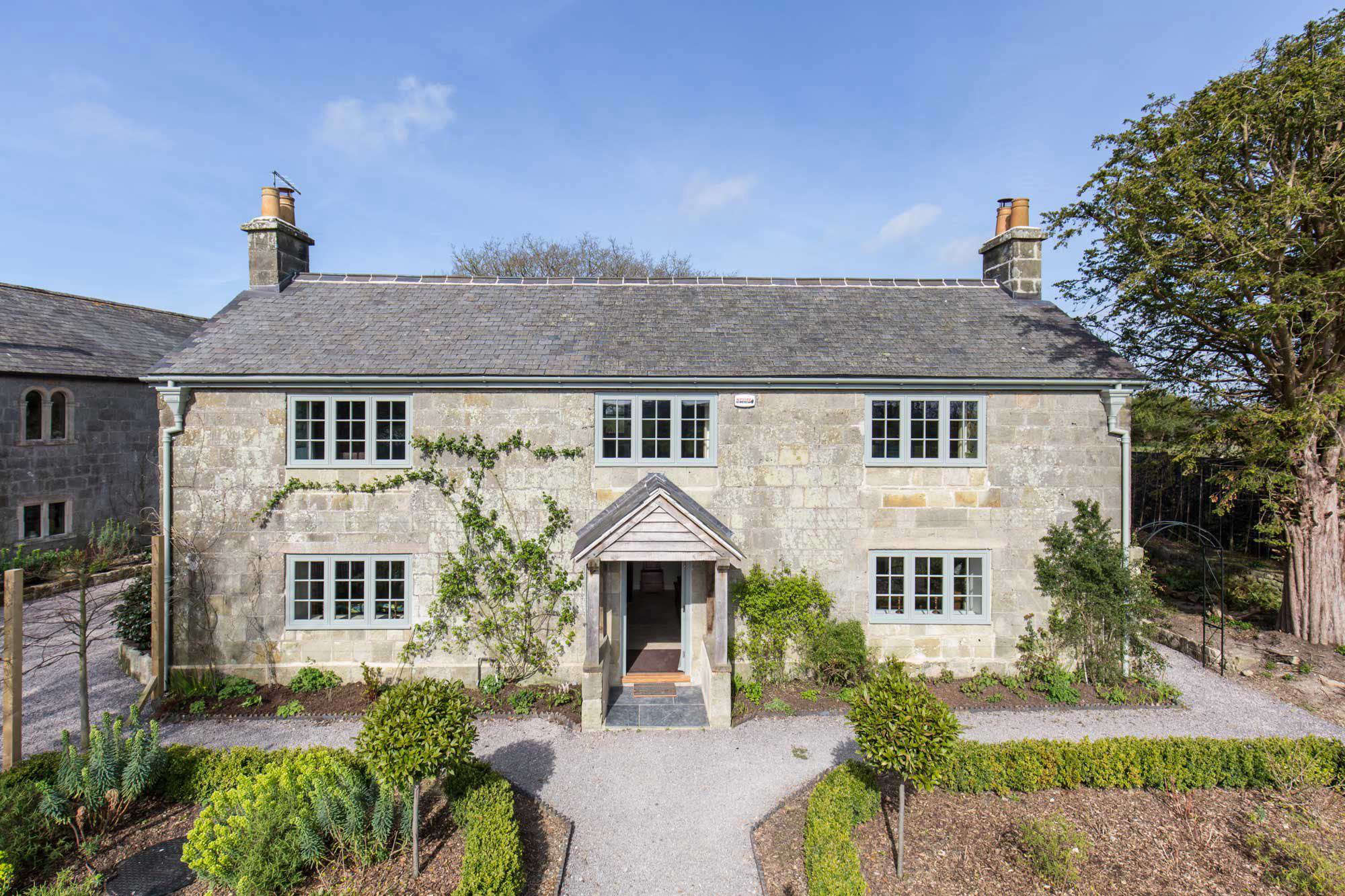 The Craftsman's Cottage a shoppable, luxury holiday home