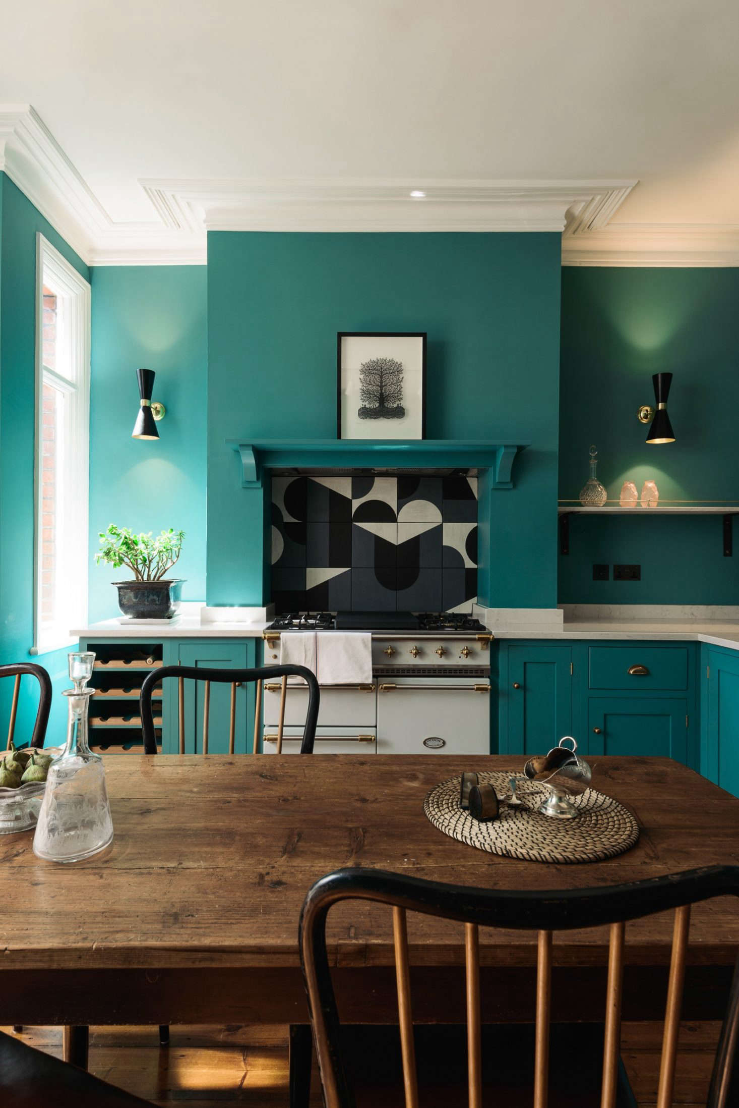 Since they were starting from scratch, van Winden suggested the couple install a deVol kitchen. The UK company makes classic wooden cabinetry and, not coincidentally, specializes in Shaker Kitchens.
