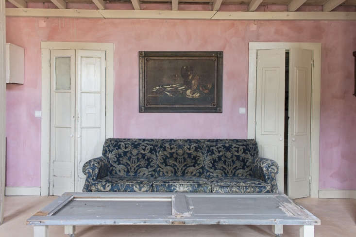 the countryside house has textured pink walls throughout. &#8\2\20;we wante 27