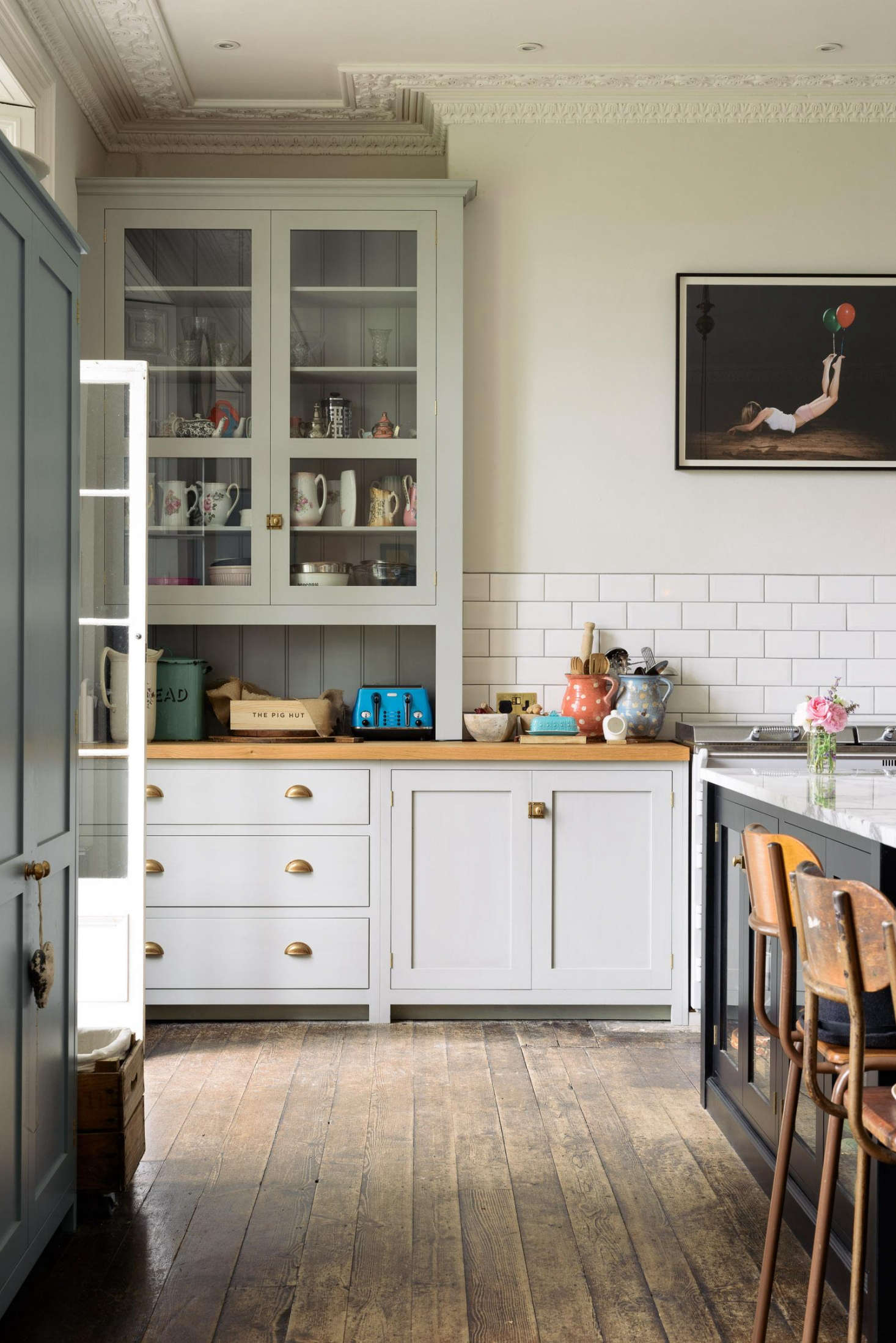 Lowe chose a combination of deVOL