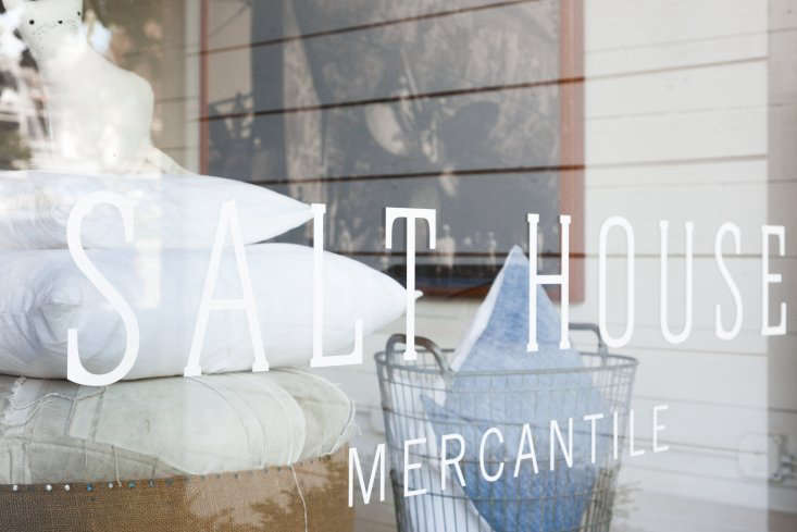 salt house mercantile bainbridge exterior window sign