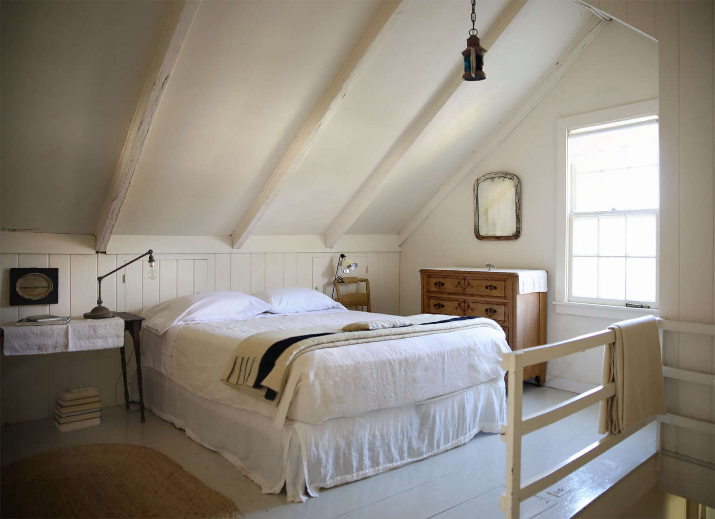 Though I like a more informal, relaxed look in my summer bedroom, I still appreciate a well-made bed complete with square corners and an ample turndown.