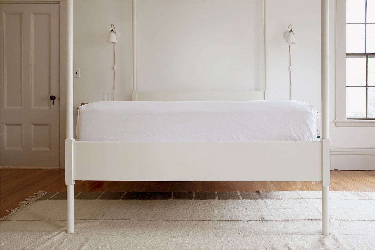 With their neat, clean lines, square corners make you look like a bed-making pro.