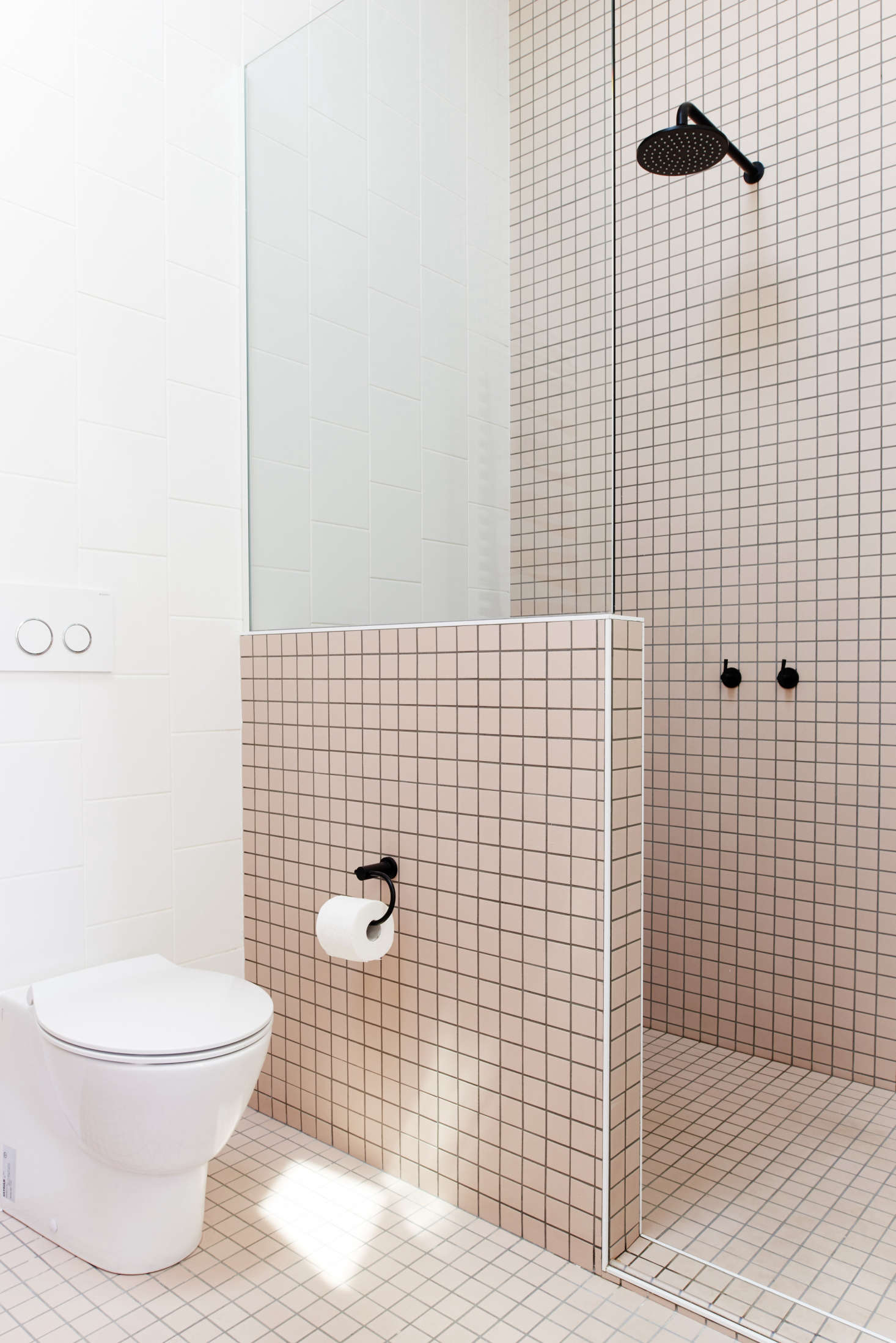 Powder Room: 11 Favorite Pink-Hued Bathrooms, Modern Edition Powder Room: 11 Favorite Pink-Hued Bathrooms, Modern Edition