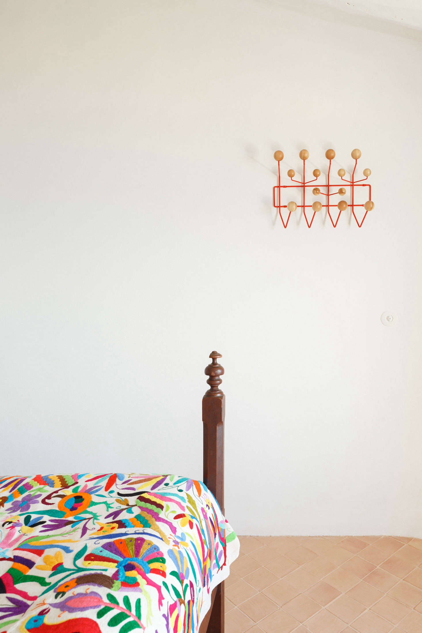 The beds in both rooms are traditional Mallorcan beds, found in the house.