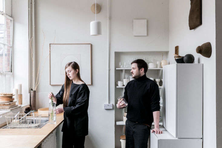 the kitchen walls are painted with farrow & ball strong white in estate emu 17