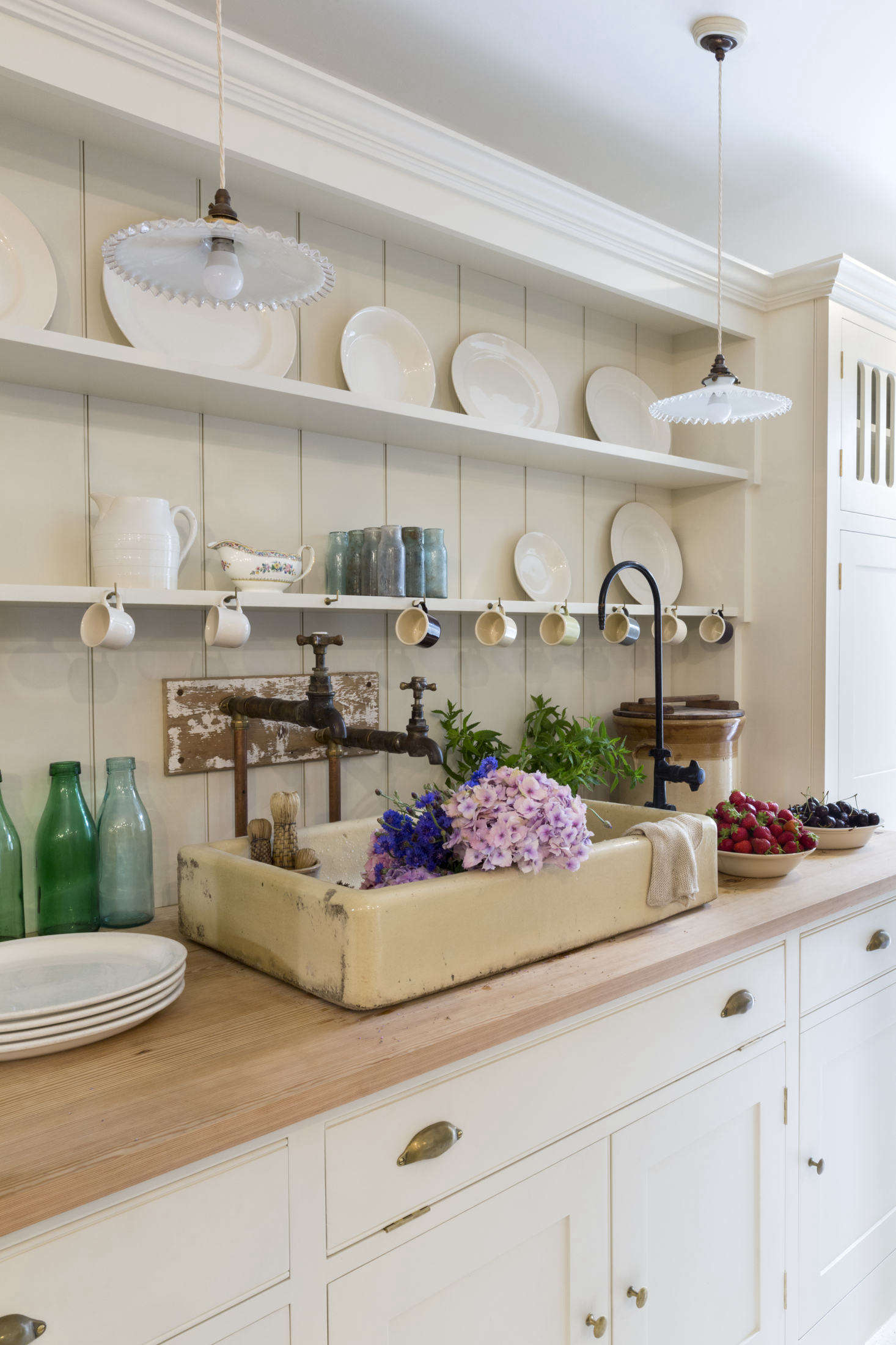 The open shelves provide plenty of display space: They