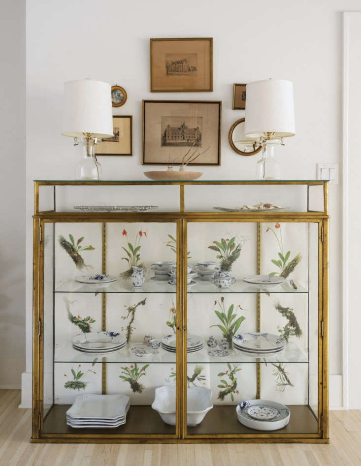 simmons brass vitrine dining room   733x947