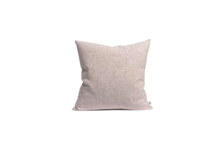 the pink throw pillows are by mölle pink salt linen cushions; €59 each with  29