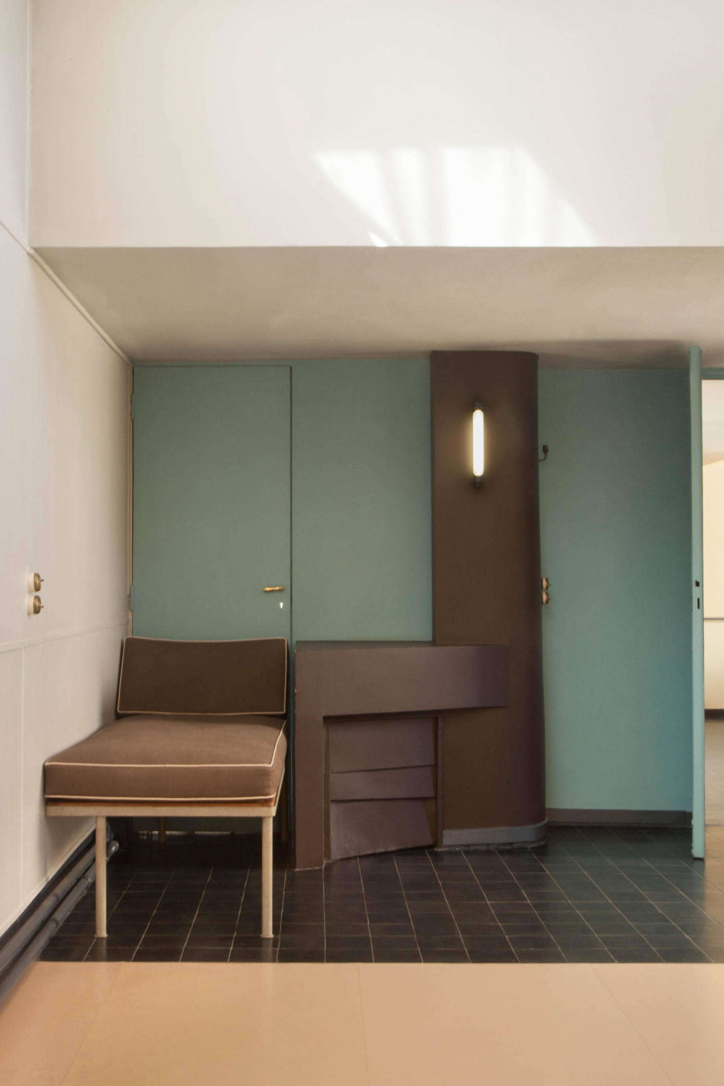 12 Design Lessons from Le Corbusier's Maison La Roche in Paris ...