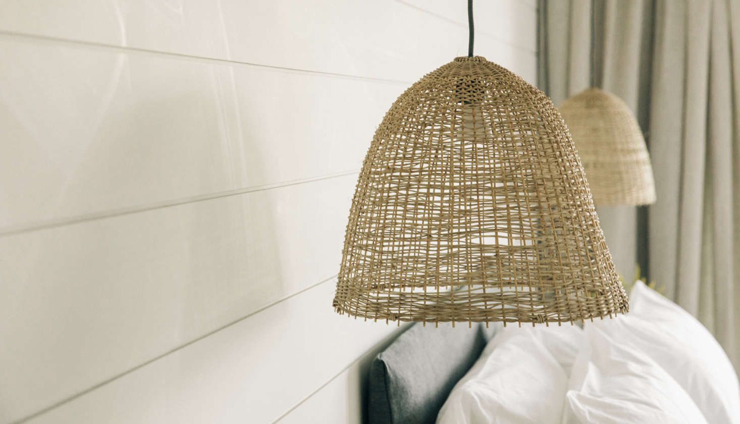 Special attention was paid to texture and materials—woven fibers, teak floors, linen, tongue-and-groove cladding—for a maximally laid-back California vibe.