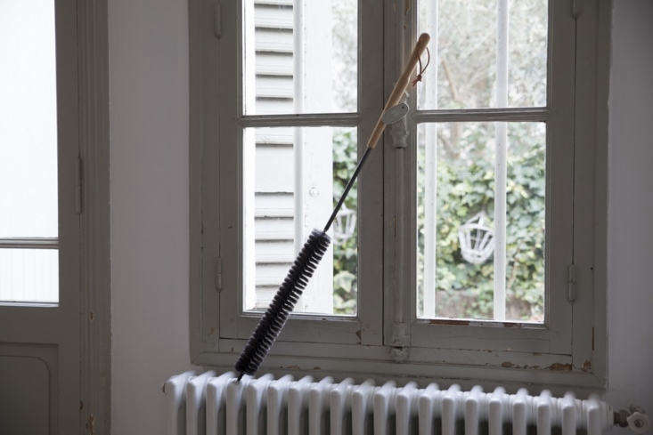 fan uses a traditional french radiator brush: &#8\2\20;it comes in handy in 17