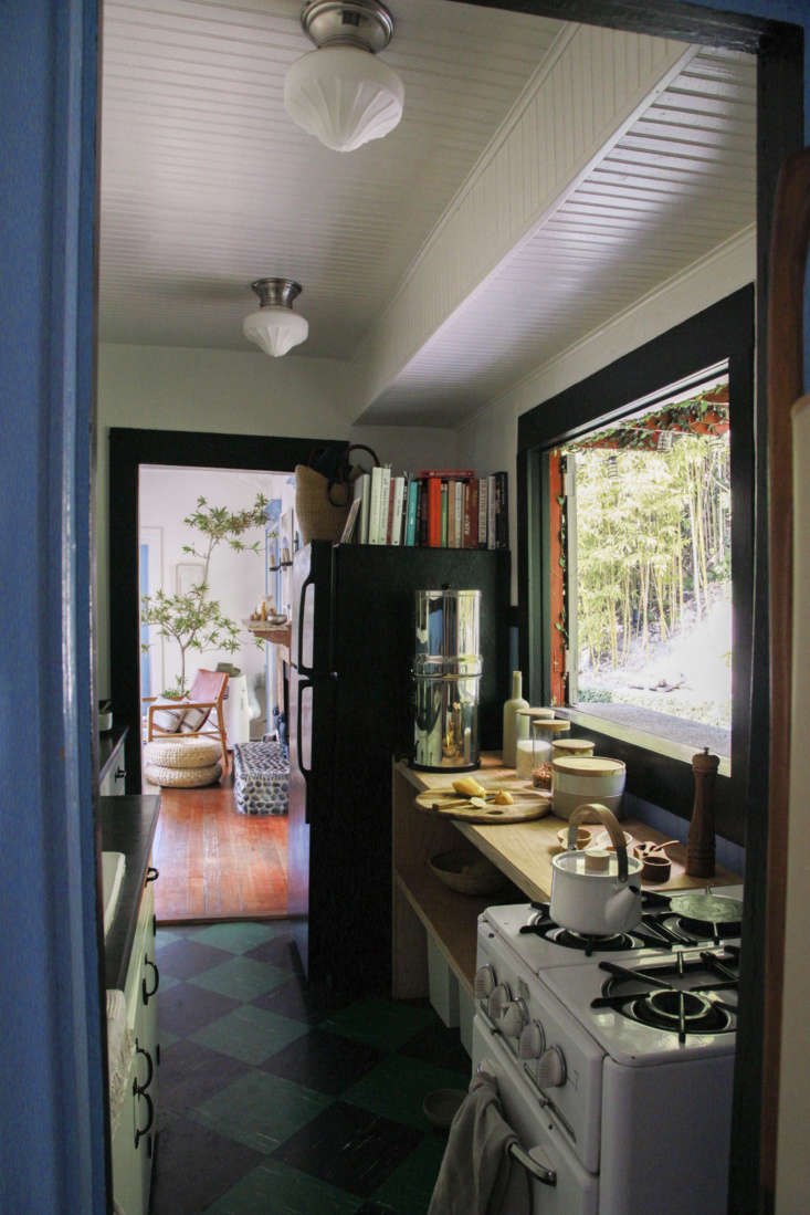 Inside a Netflix Stars LA Bungalow Budget Rental Secrets Included portrait 6