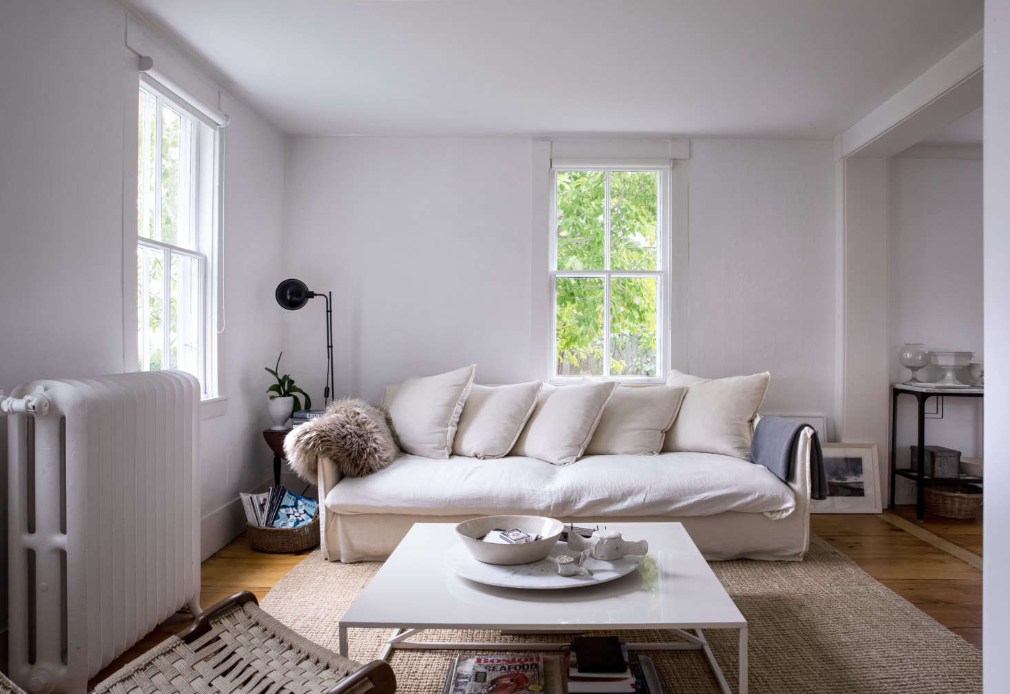 In lieu of clichéd nautical motifs, Jimmy and Ezra relied on a natural materials and a sun-bleached palette to conjure a coastal vibe that reflects Provincetown