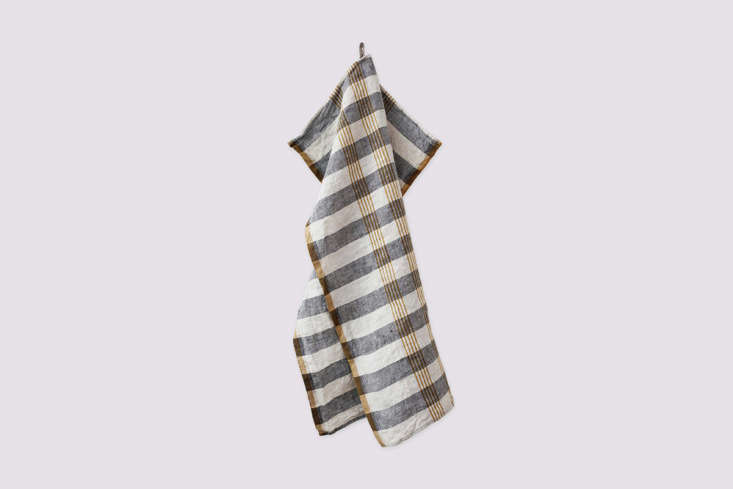 the aviron kitchen towel by japanese company lino e lina is available in b 17